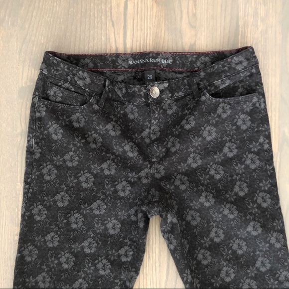 Black Floral Banana Republic Cropped Jeans - Picture 4 of 7